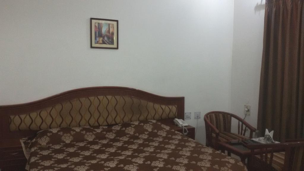 Hotel Sunrise Inn 러크나우 외부 사진
