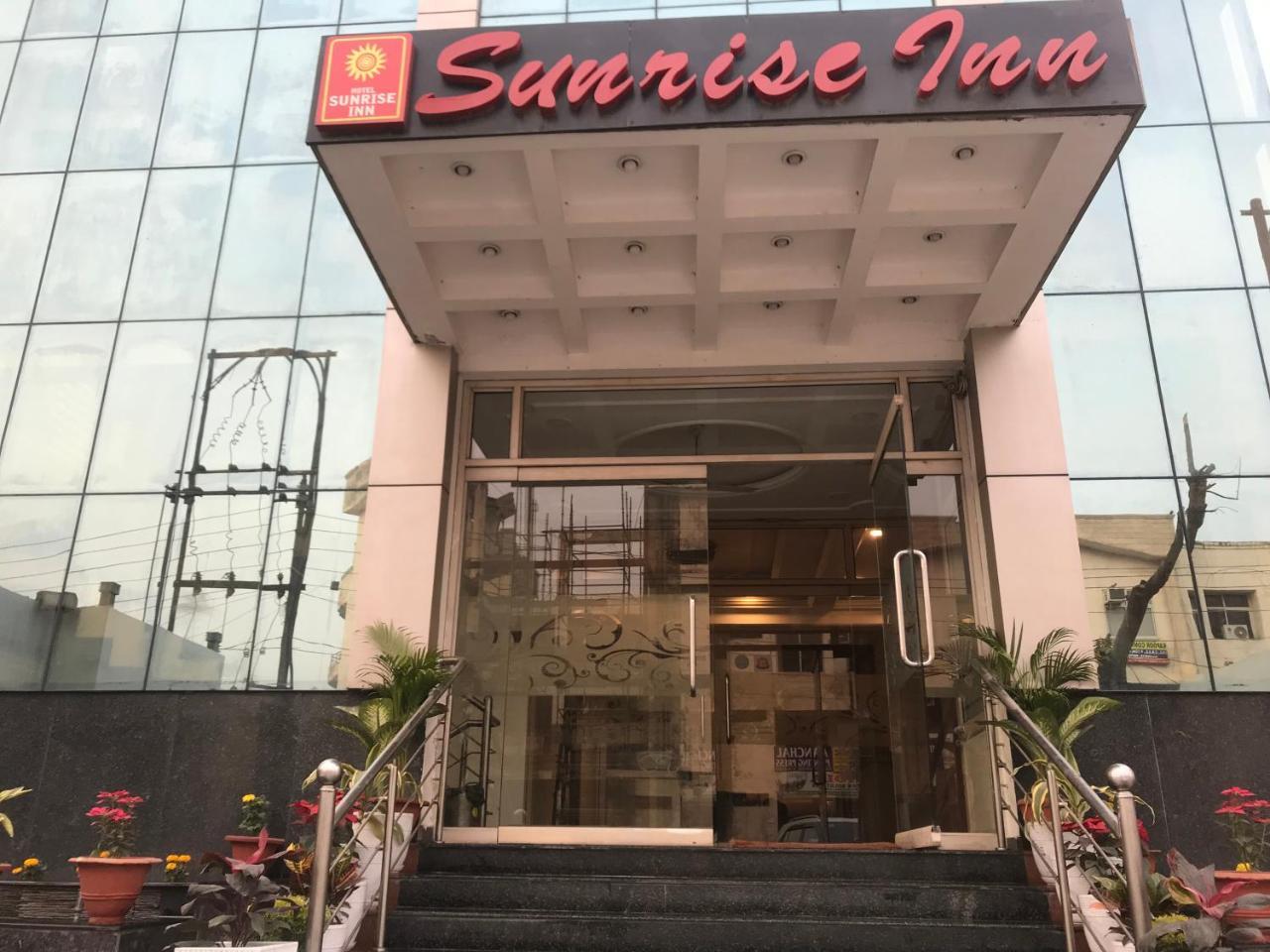 Hotel Sunrise Inn 러크나우 외부 사진