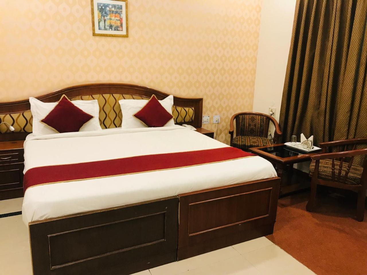 Hotel Sunrise Inn 러크나우 외부 사진