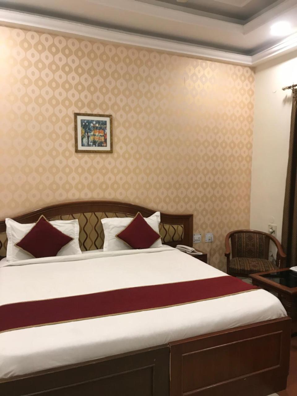 Hotel Sunrise Inn 러크나우 외부 사진