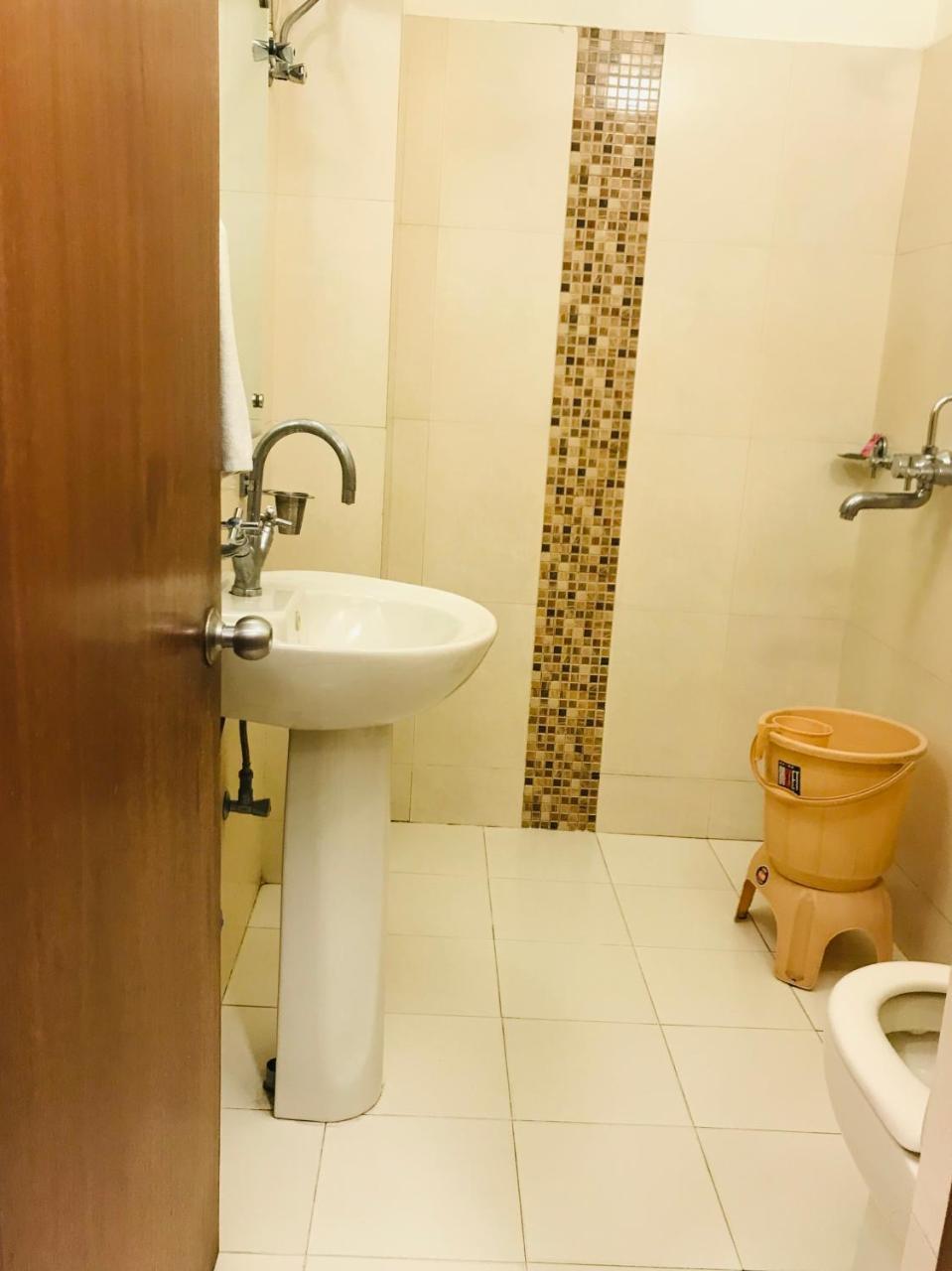Hotel Sunrise Inn 러크나우 외부 사진